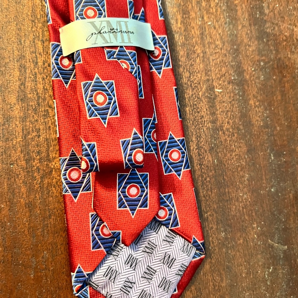 Men’s XMI Platinum tie